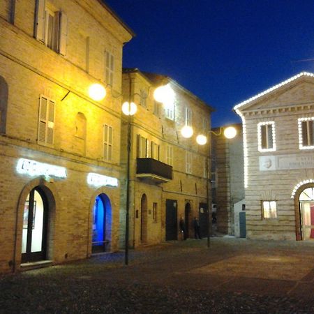 Apartment Largo Del Teatro ポルト・サン・ジョルジョ エクステリア 写真