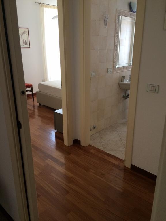 Apartment Largo Del Teatro ポルト・サン・ジョルジョ 部屋 写真